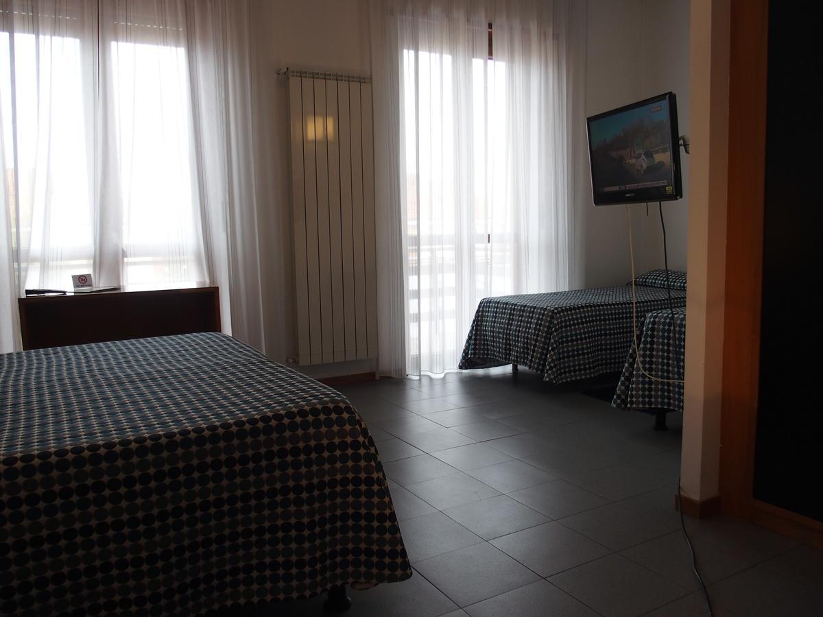 Hotel Eden Orbassano Esterno foto