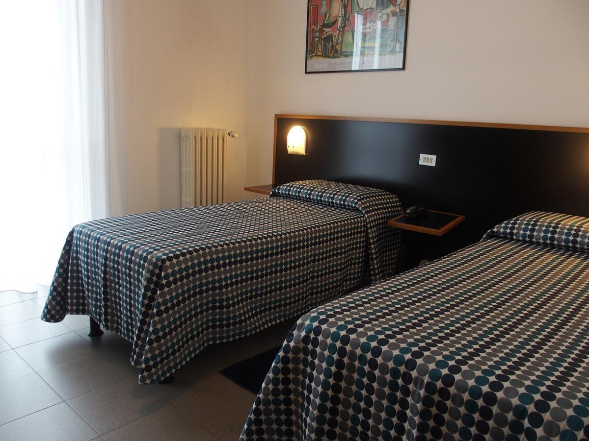 Hotel Eden Orbassano Esterno foto